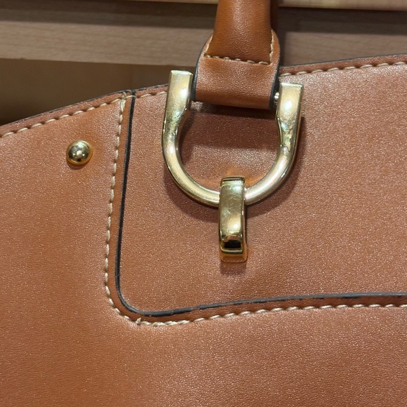 London Fog Brown 4 Compartment Handbag - Picture 2 of 16